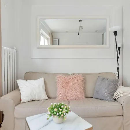 Appartement Cozy With A Balcony Near Regan Park By Renters Gdańsk